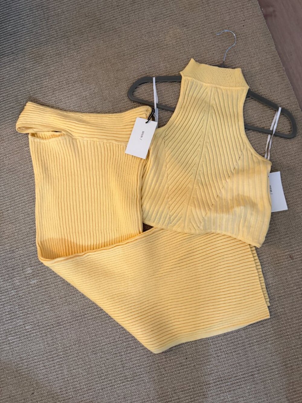 Sovere Intwine Knite Top and Skirt